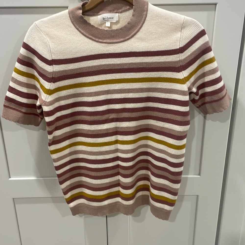 NWOT Bohme short sleeve crew neck sweater, sz sm, super soft and light weight